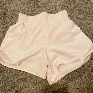 lululemon 4” shorts strawberry milkshake size 2